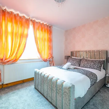 *rc98bl* For Your Relaxed & Cosy + Free Parking + Free Fast Wifi * Homestay szállás